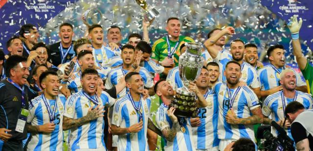 半岛体育官网-梅西表现不如卡塔尔世界杯时 这是史上最好阿根廷